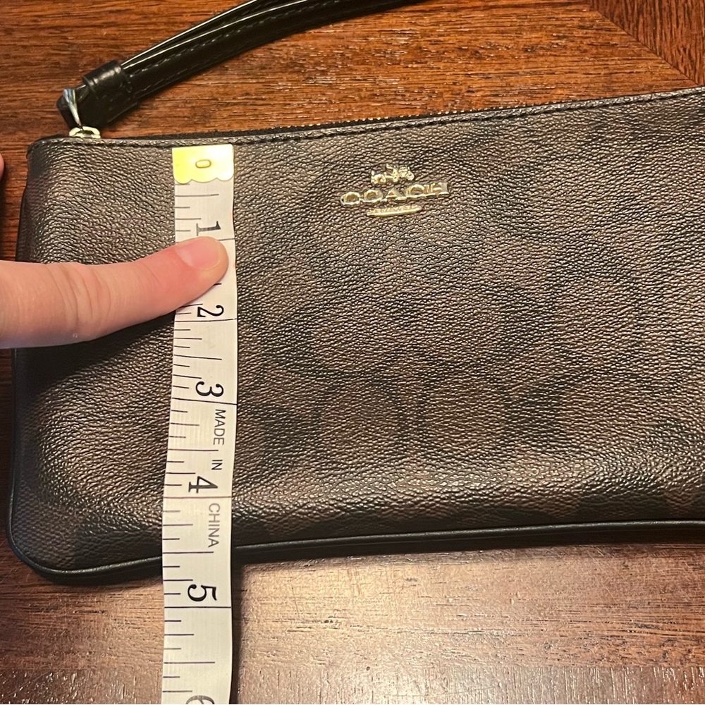 Coach Large Corner Zip Wristlet In Signature Canvas - Picture 5 of 8